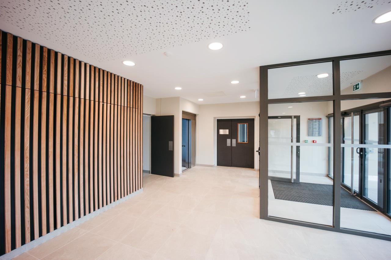 Bureau Aix-en-Provence 5363m² Location bureau Aix-en-Provence Bouches-du-Rhône OLBUR2115098 2